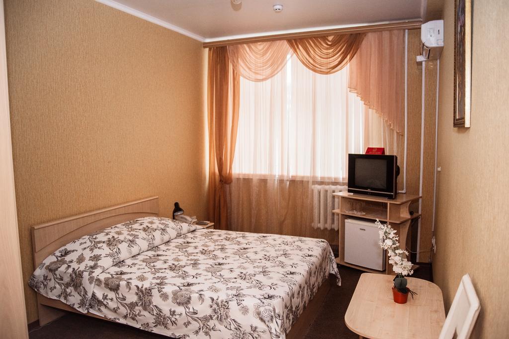 Universitetskaya Bed and Breakfast Lipetsk Esterno foto