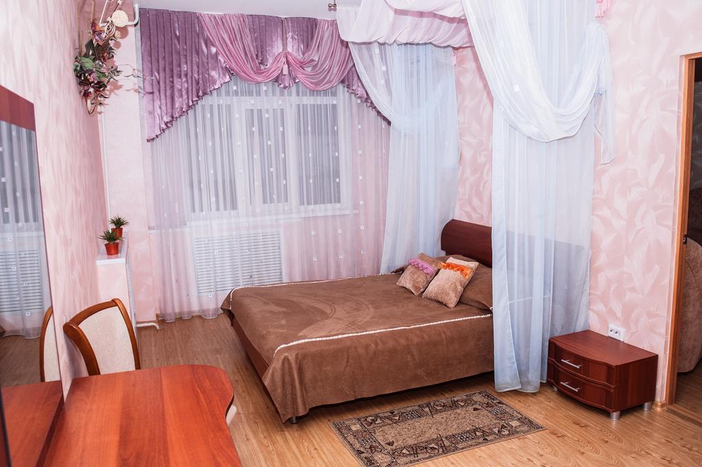 Universitetskaya Bed and Breakfast Lipetsk Esterno foto