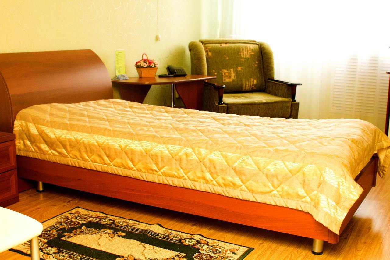 Universitetskaya Bed and Breakfast Lipetsk Esterno foto