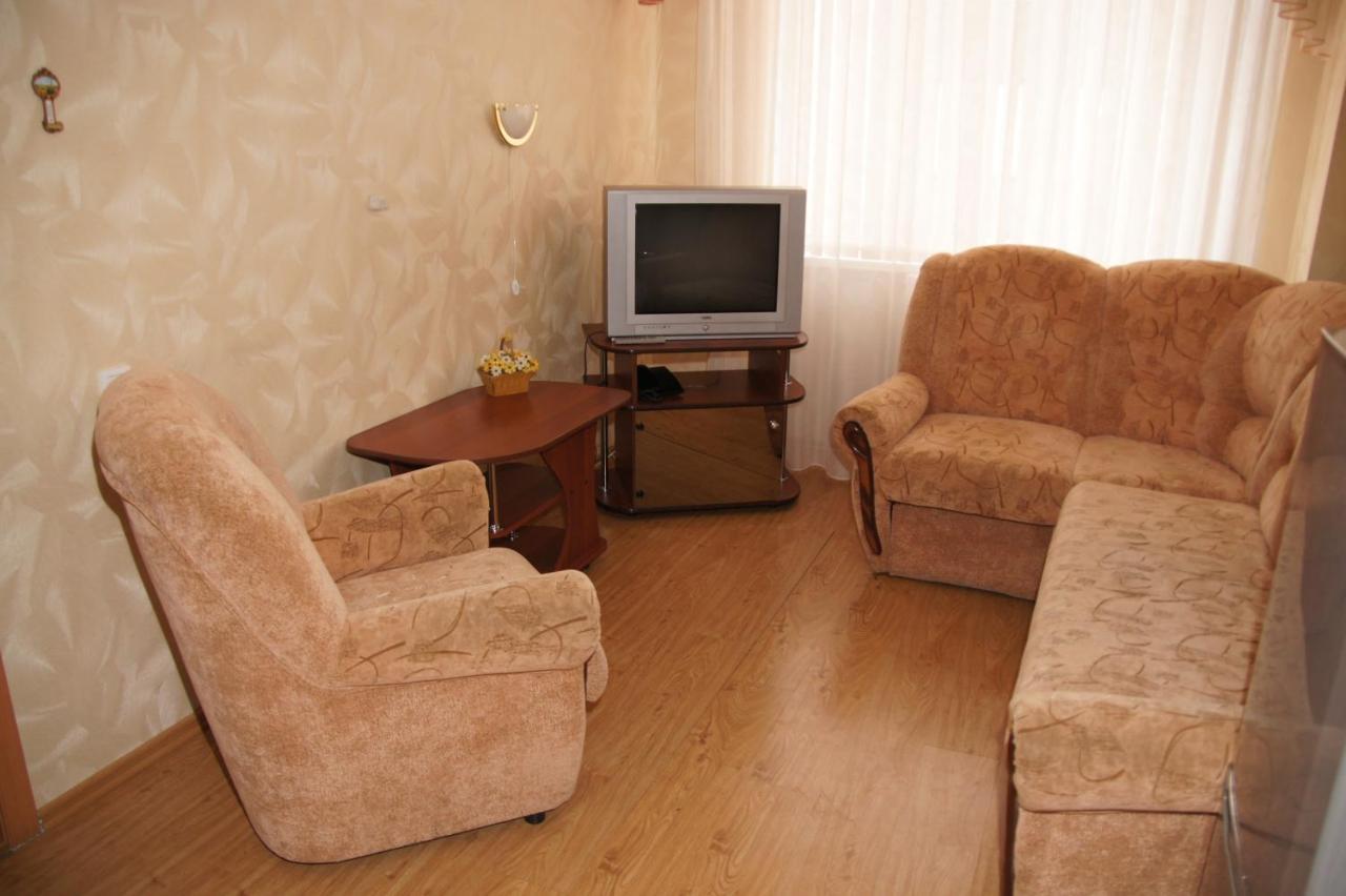 Universitetskaya Bed and Breakfast Lipetsk Esterno foto