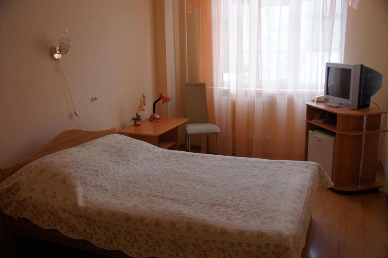 Universitetskaya Bed and Breakfast Lipetsk Esterno foto