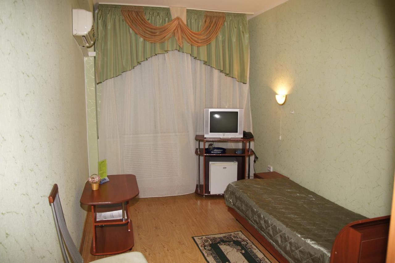 Universitetskaya Bed and Breakfast Lipetsk Esterno foto